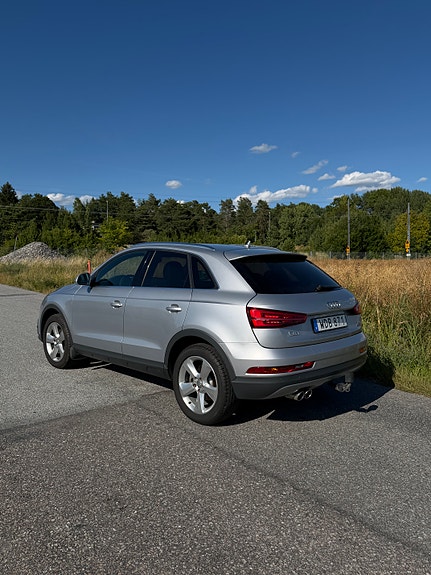 Audi Q3 2 of 4