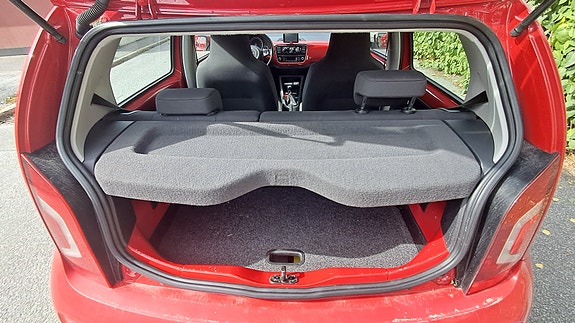 Volkswagen UP! 10 of 13