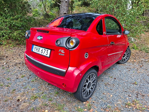 Microcar F8c 2 of 6