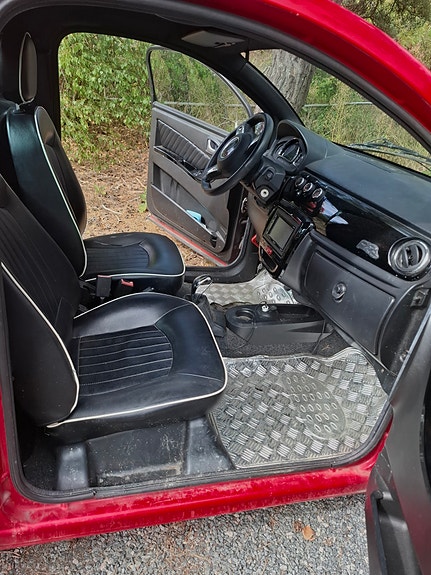 Microcar F8c 6 of 6