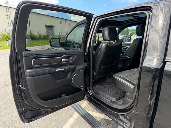 RAM 1500 10 of 16
