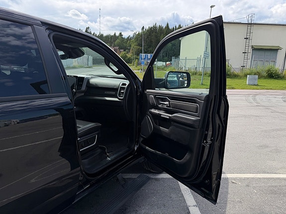 RAM 1500 11 of 16