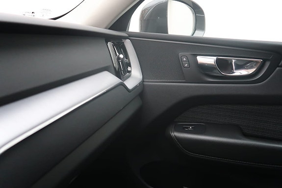 Volvo XC60 12 of 13