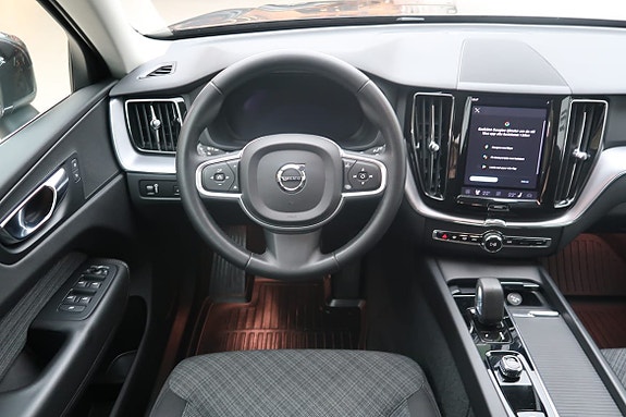 Volvo XC60 6 of 13