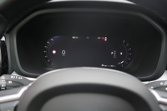 Volvo XC60 9 of 13