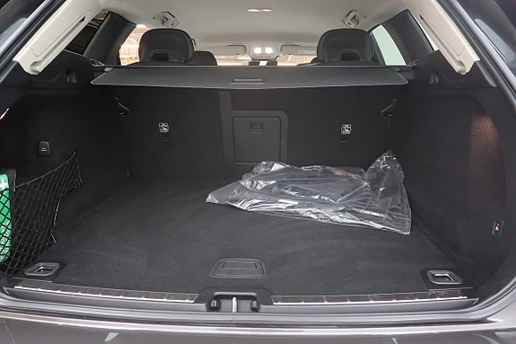 Volvo XC60 13 of 13