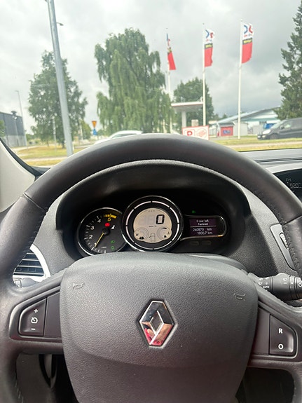 Renault Megane III 4 of 9