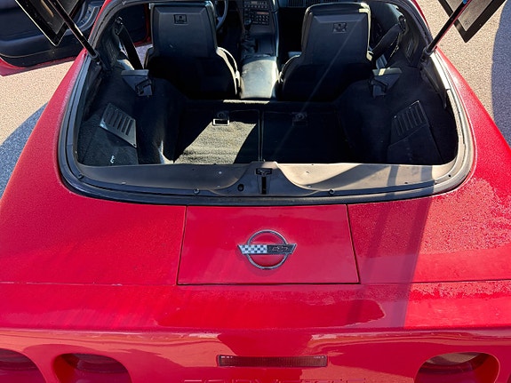 Chevrolet Corvette 6 of 9