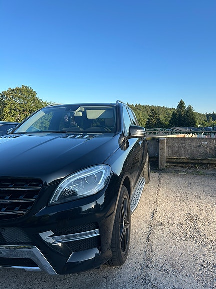 Mercedes-Benz ML350 12 of 20