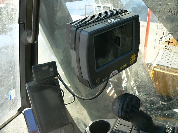 Volvo EC 300 EL 2017 7 of 12