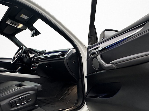 BMW X5 18 of 30