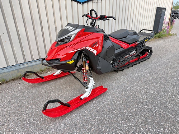 Lynx Shredder Re 3700 850 E-tec 2 of 4