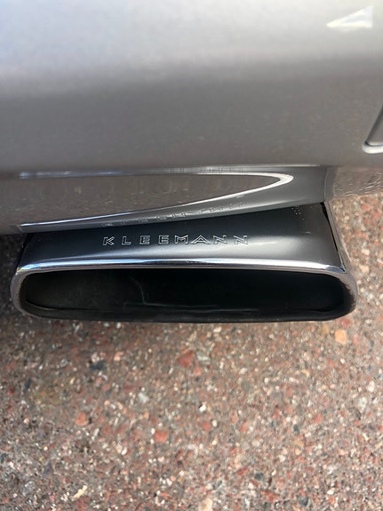 Mercedes-Benz S320 4 of 12