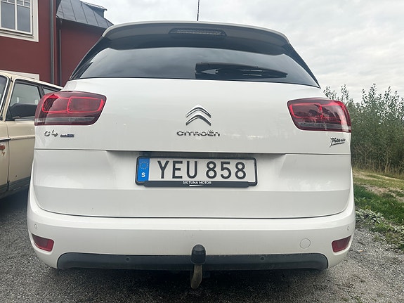 Citroen C4 Picasso 12 of 12