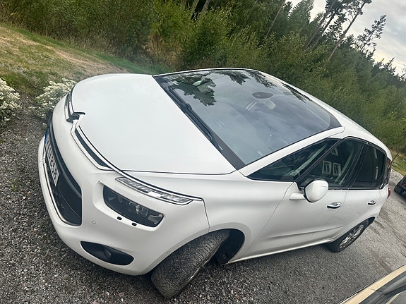 Citroen C4 Picasso 10 of 12