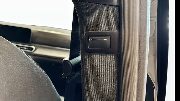 Mercedes-Benz V300 d 12 of 12