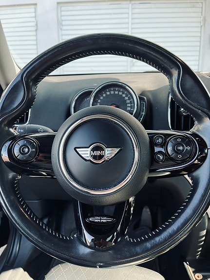 MINI Countryman Cooper SE 3 of 6