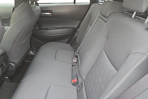 Toyota Corolla Cross 14 of 19