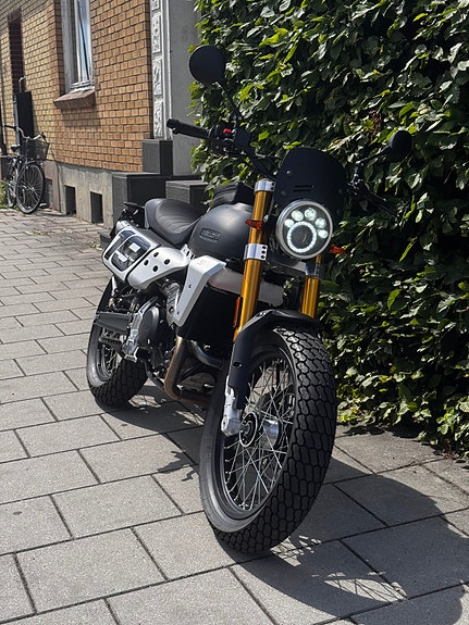 Fantic Caballero 500 Flat Track 3 of 7