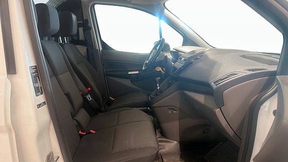 Ford Transit Connect 3 of 9