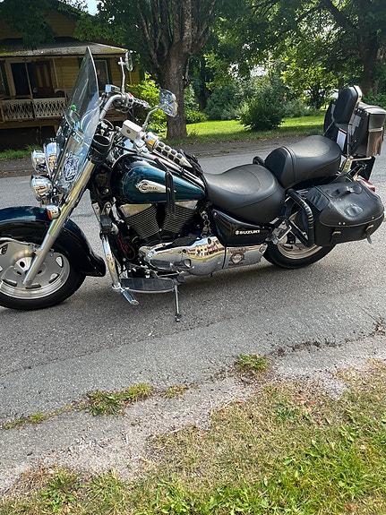 Suzuki VL1500 Intruder 3 of 5