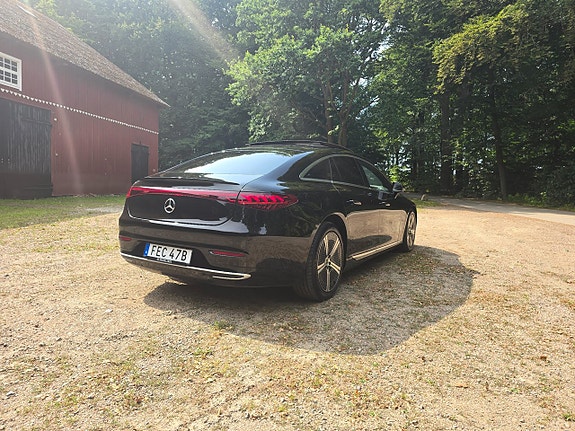 Mercedes-Benz EQS450 7 of 16