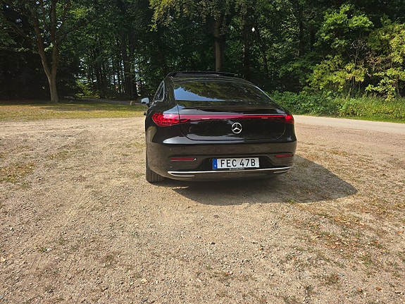 Mercedes-Benz EQS450 8 of 16