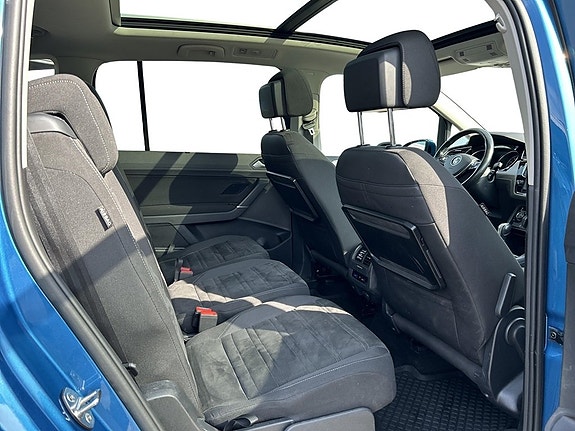 Volkswagen Touran 17 of 18