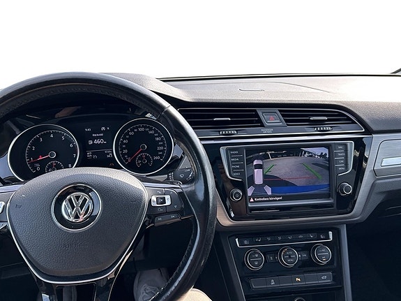 Volkswagen Touran 18 of 18