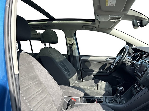 Volkswagen Touran 11 of 18