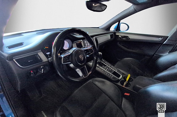 Porsche Macan GTS 11 of 22