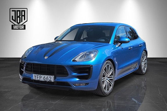 Porsche Macan GTS 3 of 22