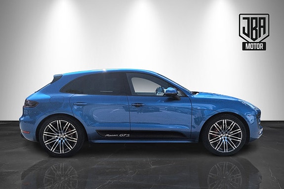 Porsche Macan GTS 8 of 22