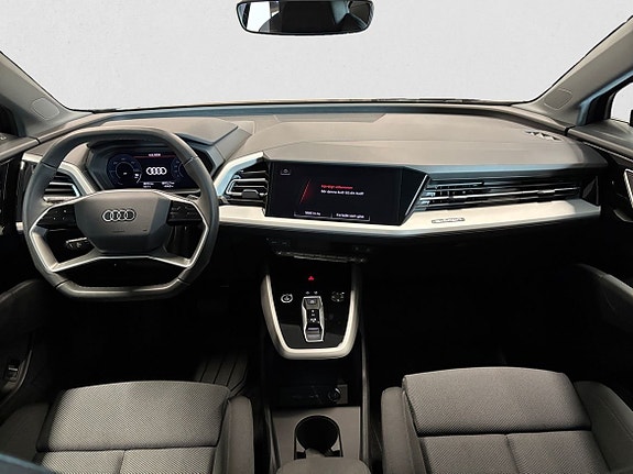 Audi Q4 e-tron 9 of 14