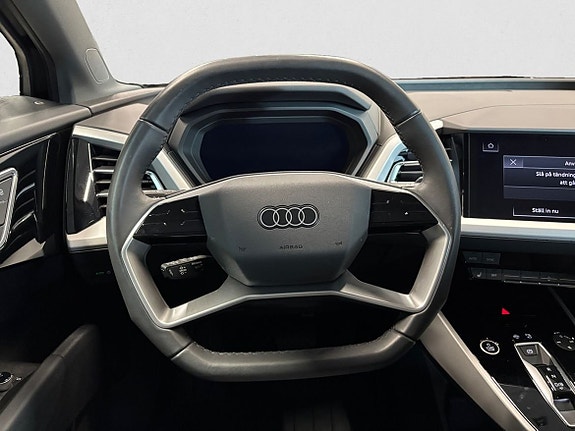 Audi Q4 e-tron 10 of 14