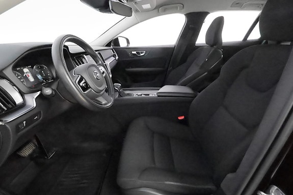 Volvo V60 9 of 30
