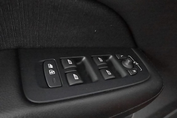 Volvo V60 30 of 30