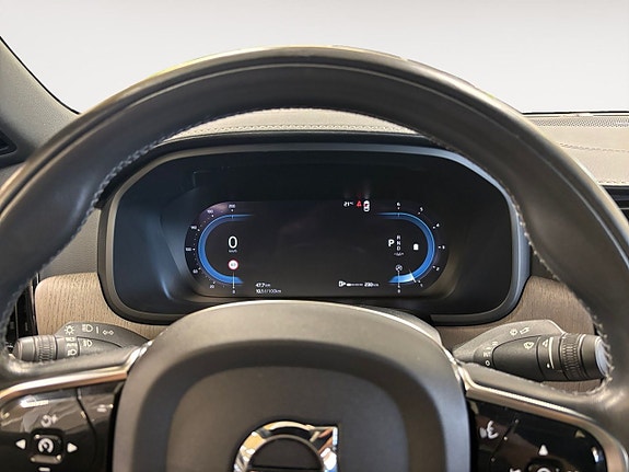 Volvo S90 13 of 26