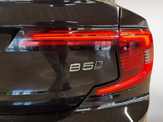 Volvo S90 21 of 26