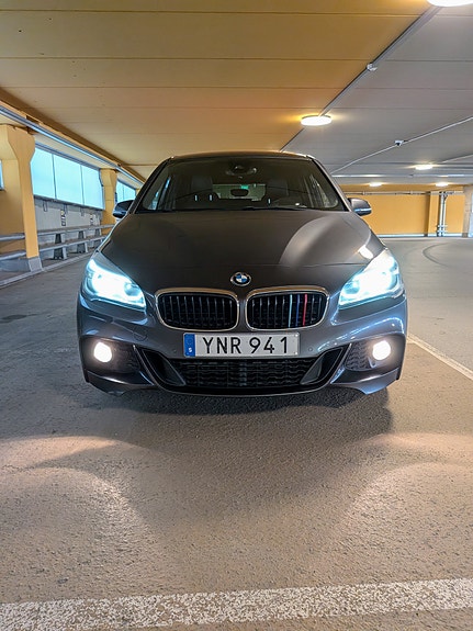 BMW 220d 2 of 14