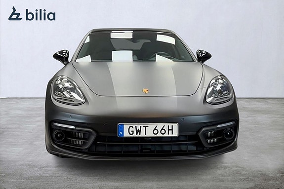 Porsche Panamera 4 8 of 17