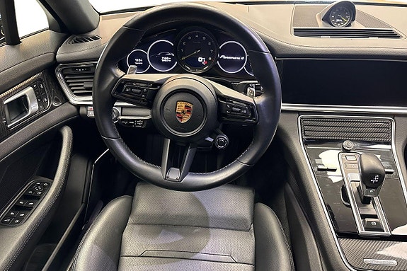Porsche Panamera 4 10 of 17