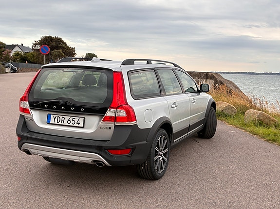 Volvo XC70 3 of 5