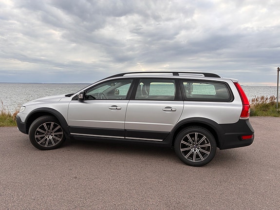 Volvo XC70 5 of 5