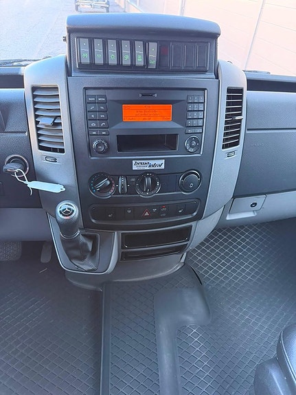 Mercedes-Benz Sprinter 316 28 of 30