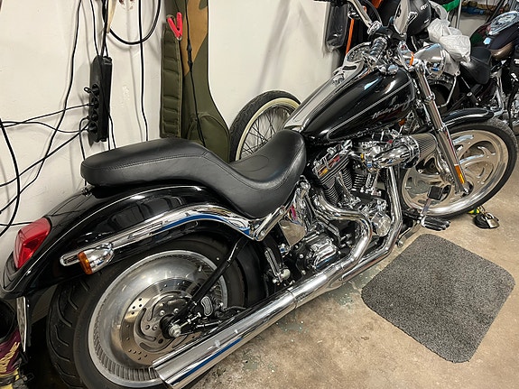 Harley-Davidson Deuce 7 of 8
