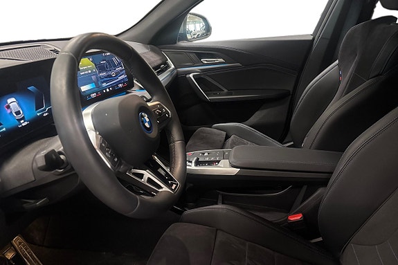 BMW iX2 12 of 18