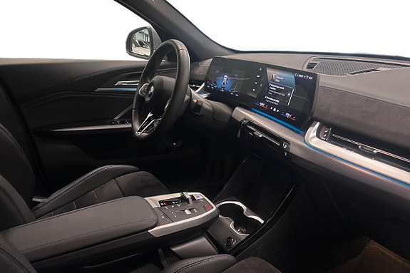 BMW iX2 6 of 18