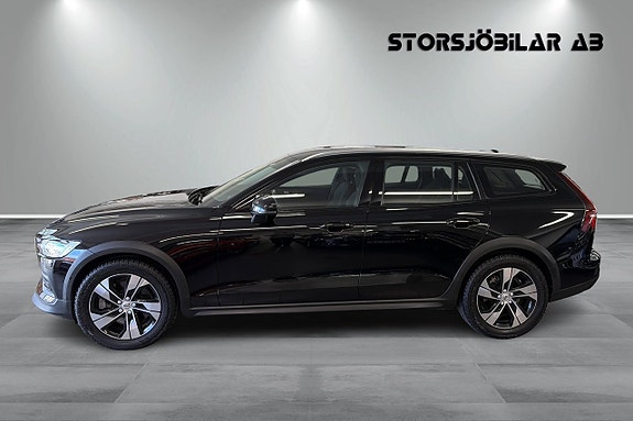 Volvo V60 Cross Country 6 of 17
