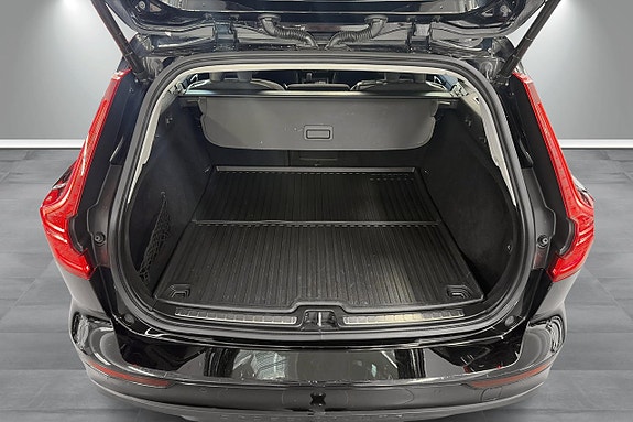 Volvo V60 Cross Country 12 of 17